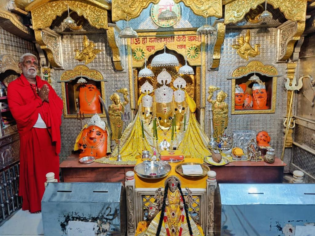 Maa Baglamukhi Mandir Nalkheda darshan 4